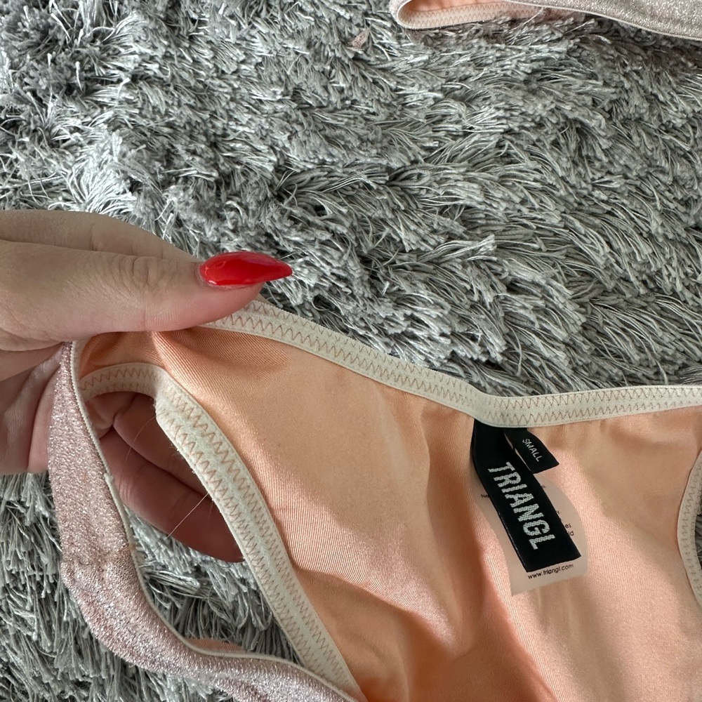 Pink Bikini Set - Picture 3 of 7